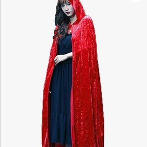 Red velvet hooded cloak (Halloween)